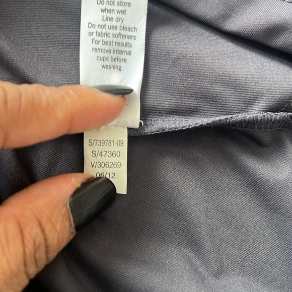 Athleta Shorebreak Gray Activewear Swim Athletic Dress Built In Bra Size M - Picture 13 of 14